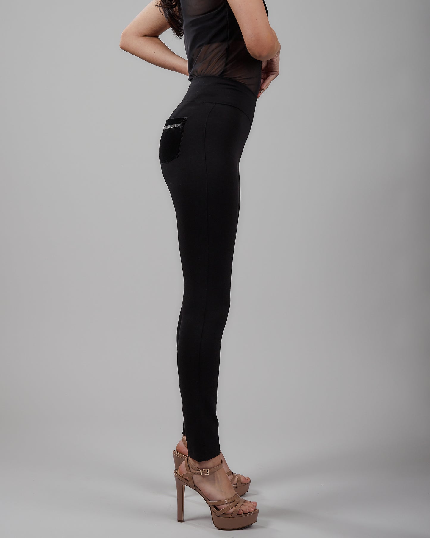 Pocket Leggings with Chainé Trim