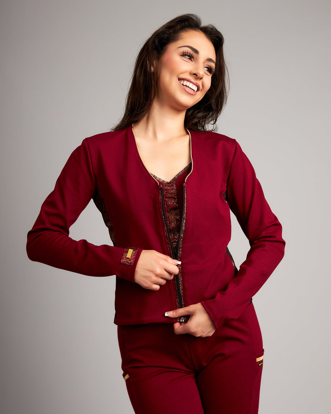 The Ponte de Roma Limited Edition Brocade Collection Front Zip Jacket: Your Ultimate Guide