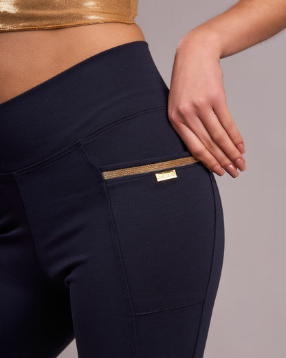 V Pocket Leggings with Chainé Trim